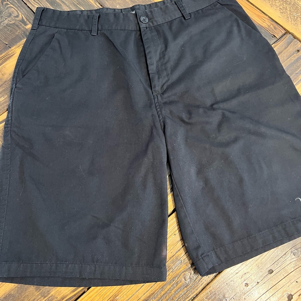 Men’s black No Fear shorts size 38”